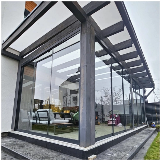 Szklana przesuwna ściana 588 cm, 6 paneli, 6-torowy system – elegancka i funkcjonalna ochrona przestrzeni